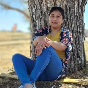 Meet your Posher, Elvia